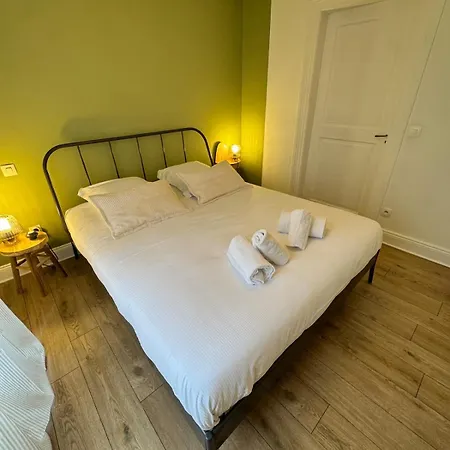 Munst-air - Between Vosges And Vineyard * Munster (Haut-Rhin)