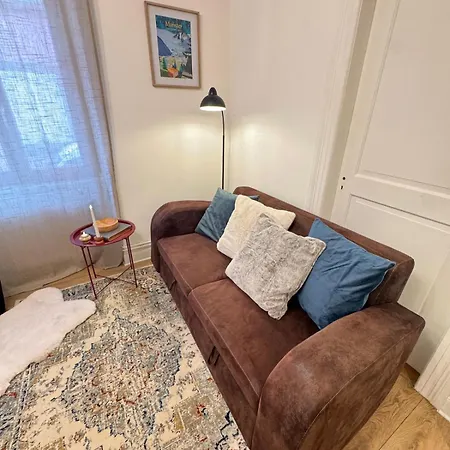 Munst-air - Between Vosges And Vineyard Munster (Haut-Rhin)